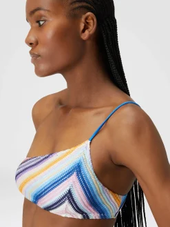 Bikini à épaule dénudée en crochet rayé