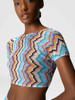 Bikini avec top t-shirt et motif zigzag