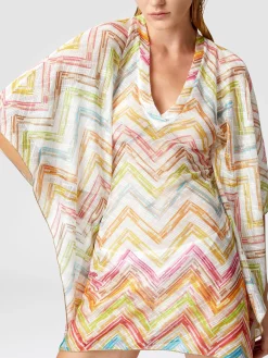 Caftan court couvert en tulle imprimé