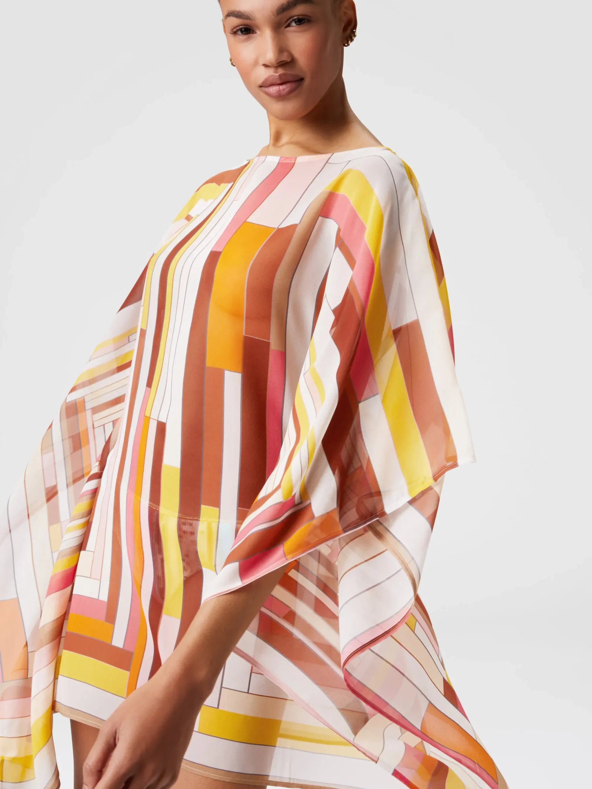 Caftan court en soie imprimée à manches larges