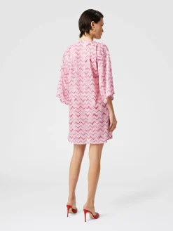 Caftan court en tulle de viscose mélangée avec zigzag flammé