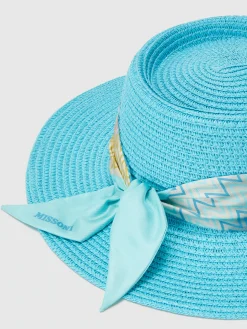 Chapeau en paille avec bande à motif zigzag