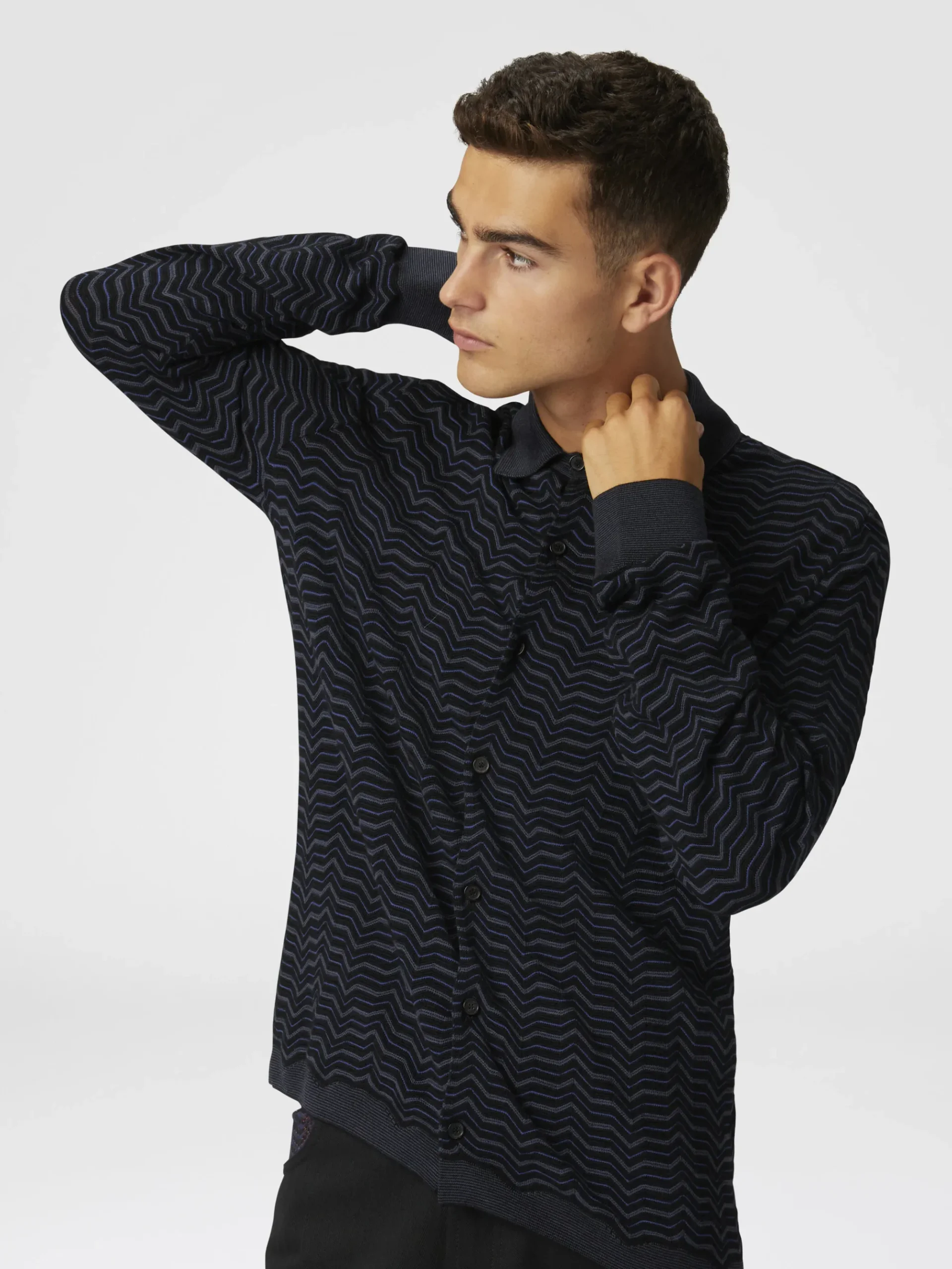 Chemise en maille de laine et viscose à vagues