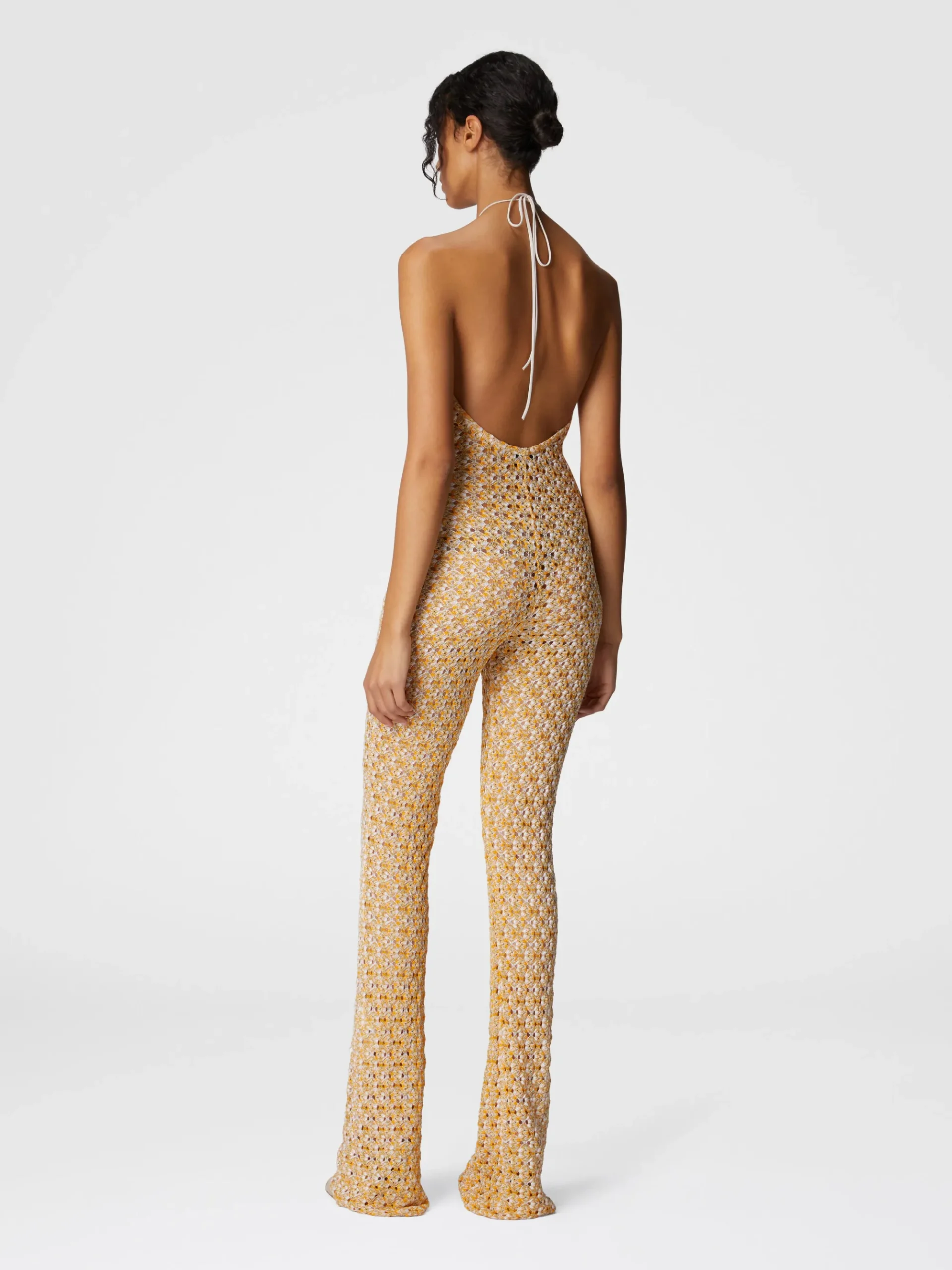 Combinaison longue avec décolleté goutte d'eau et détail cut-out