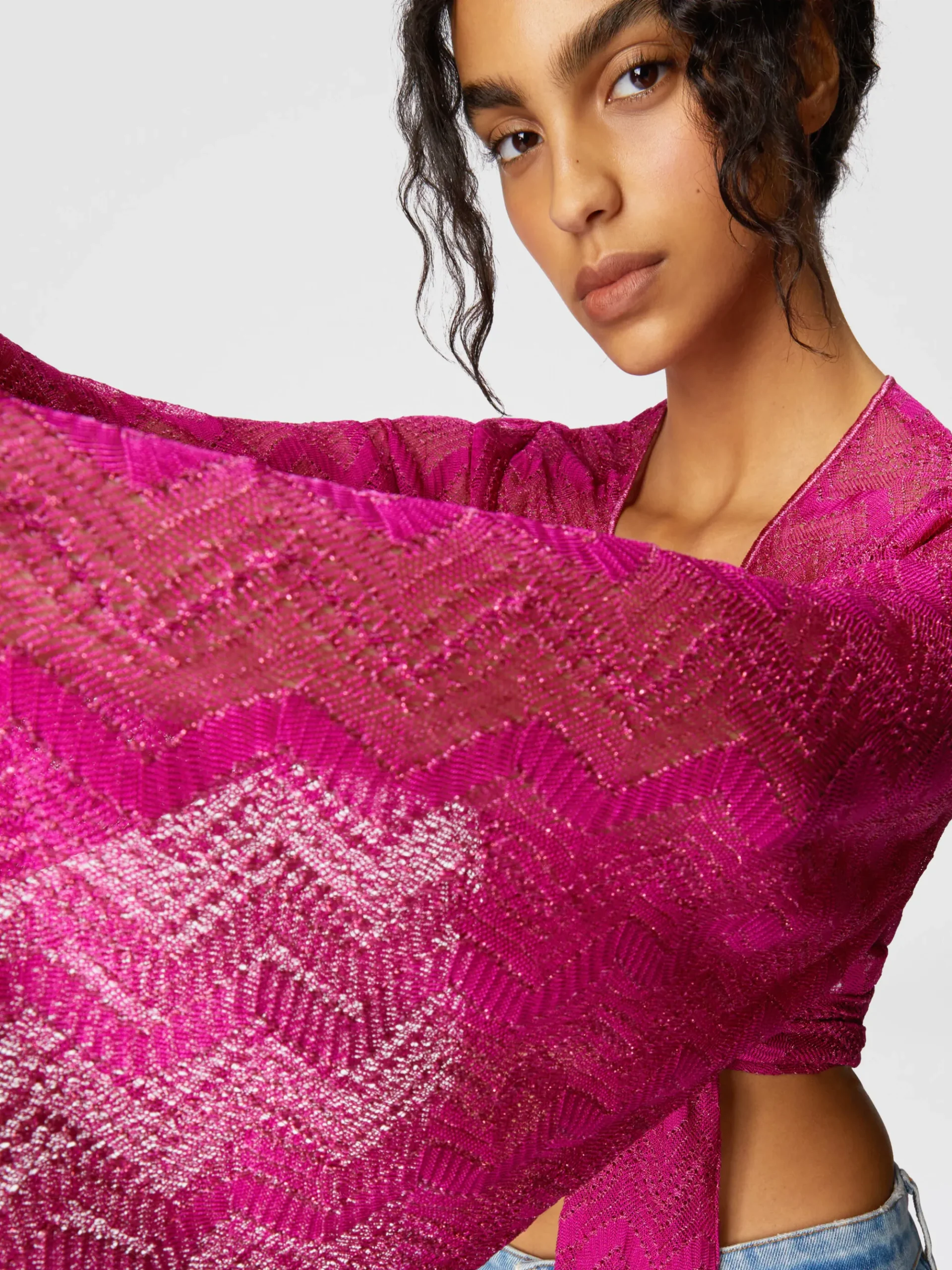 Crop top à manches larges et nœud sur le devant en viscose lamé zigzag