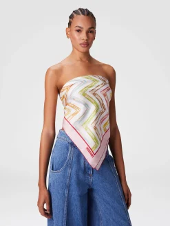 Foulard en 100 % soie avec motif zigzag et bord imprimé