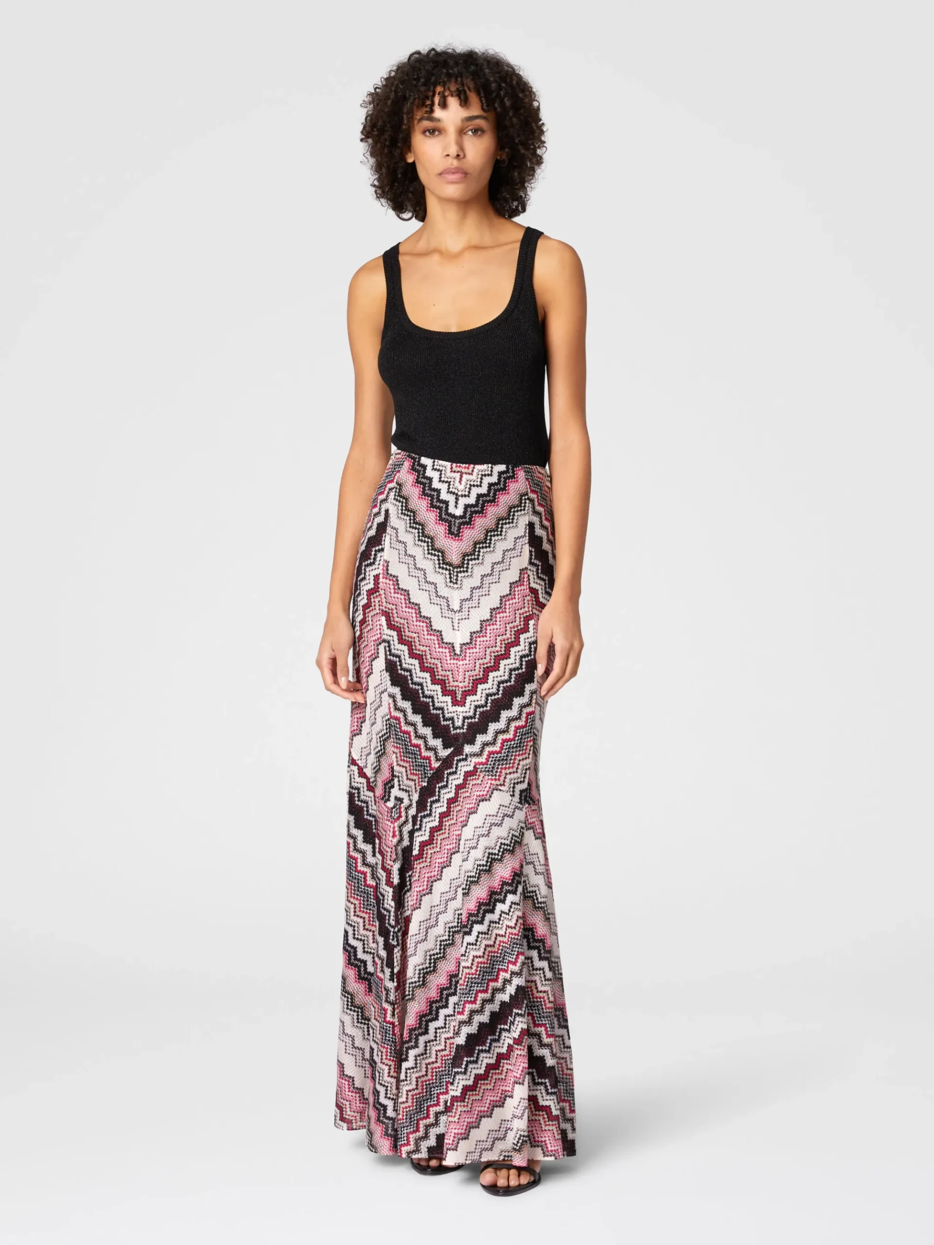 Jupe longue évasée à motif zigzag dentelé lamé
