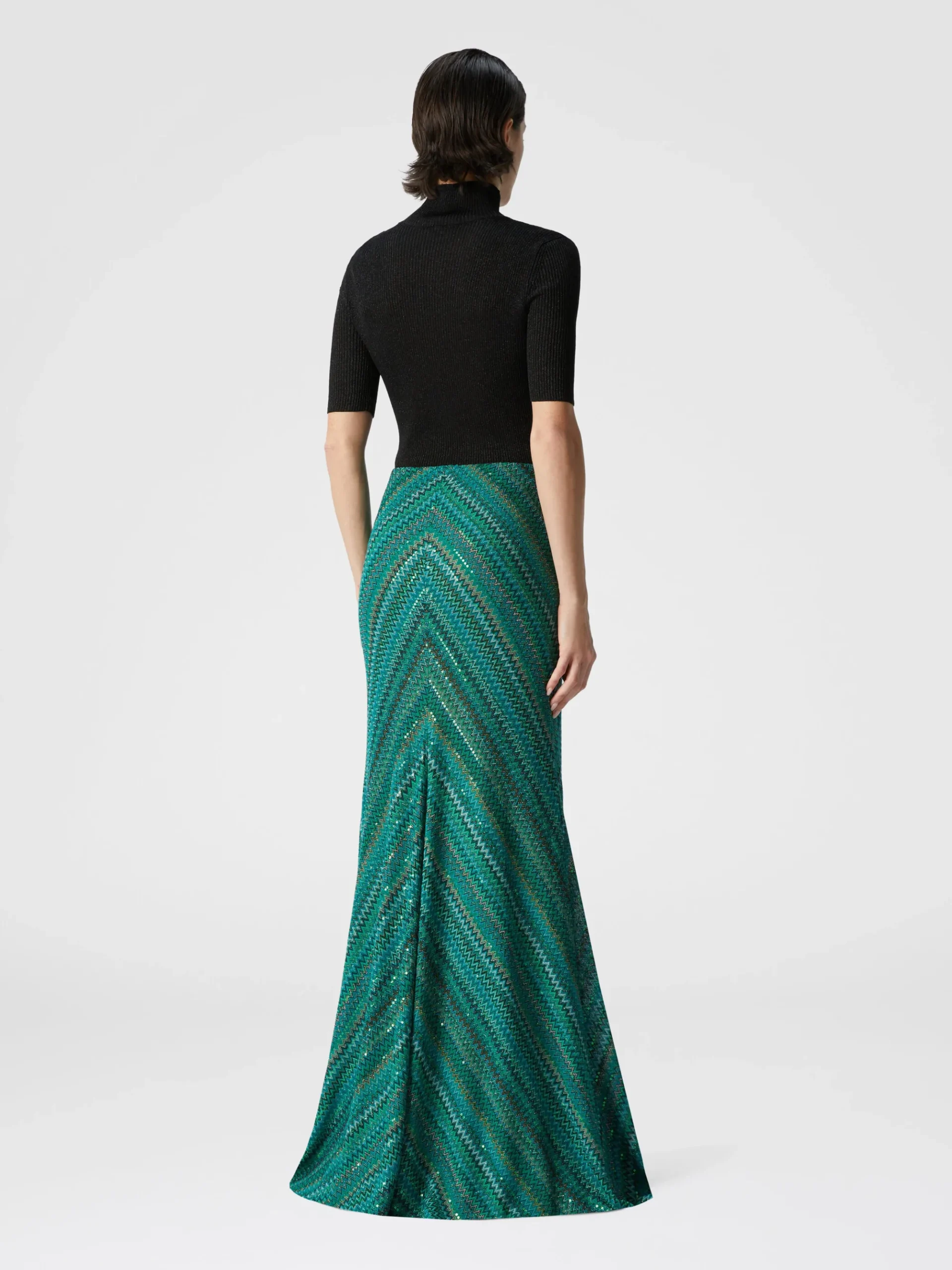 Jupe longue évasée en zigzag à sequins