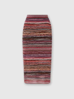 Jupe midi en viscose lamée embossée à motif vague