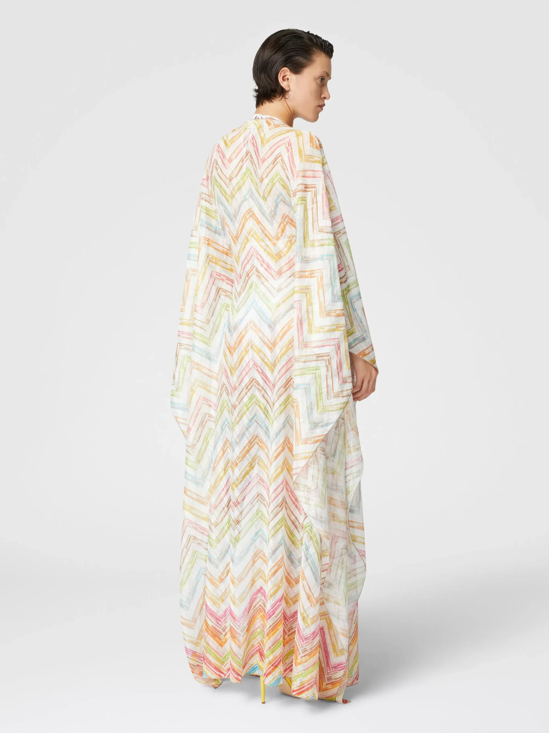 Long recouvert de tulle imprimé avec manches chauve-souris