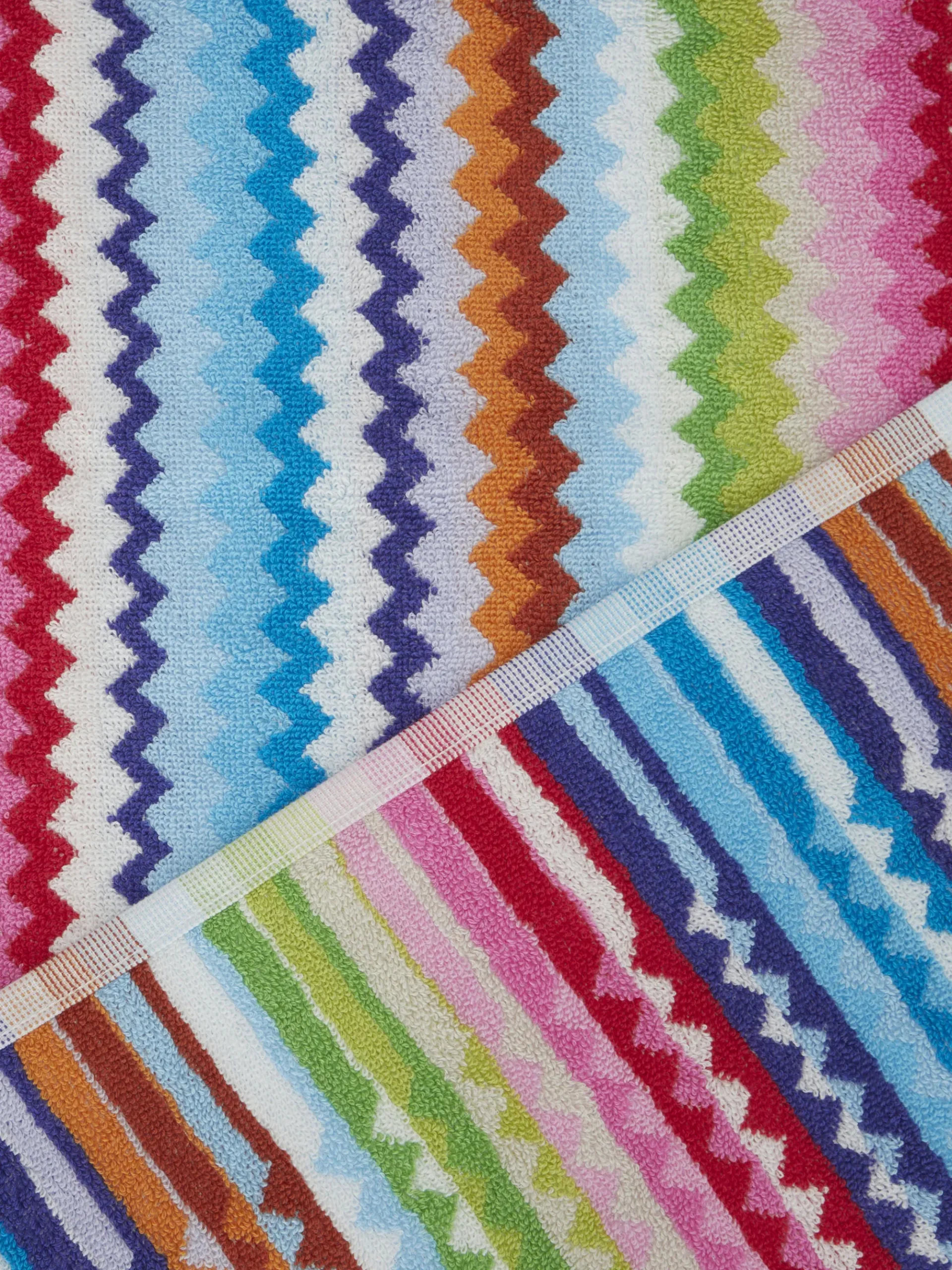 Lot de 5 serviettes de bain en coton éponge Zig zag