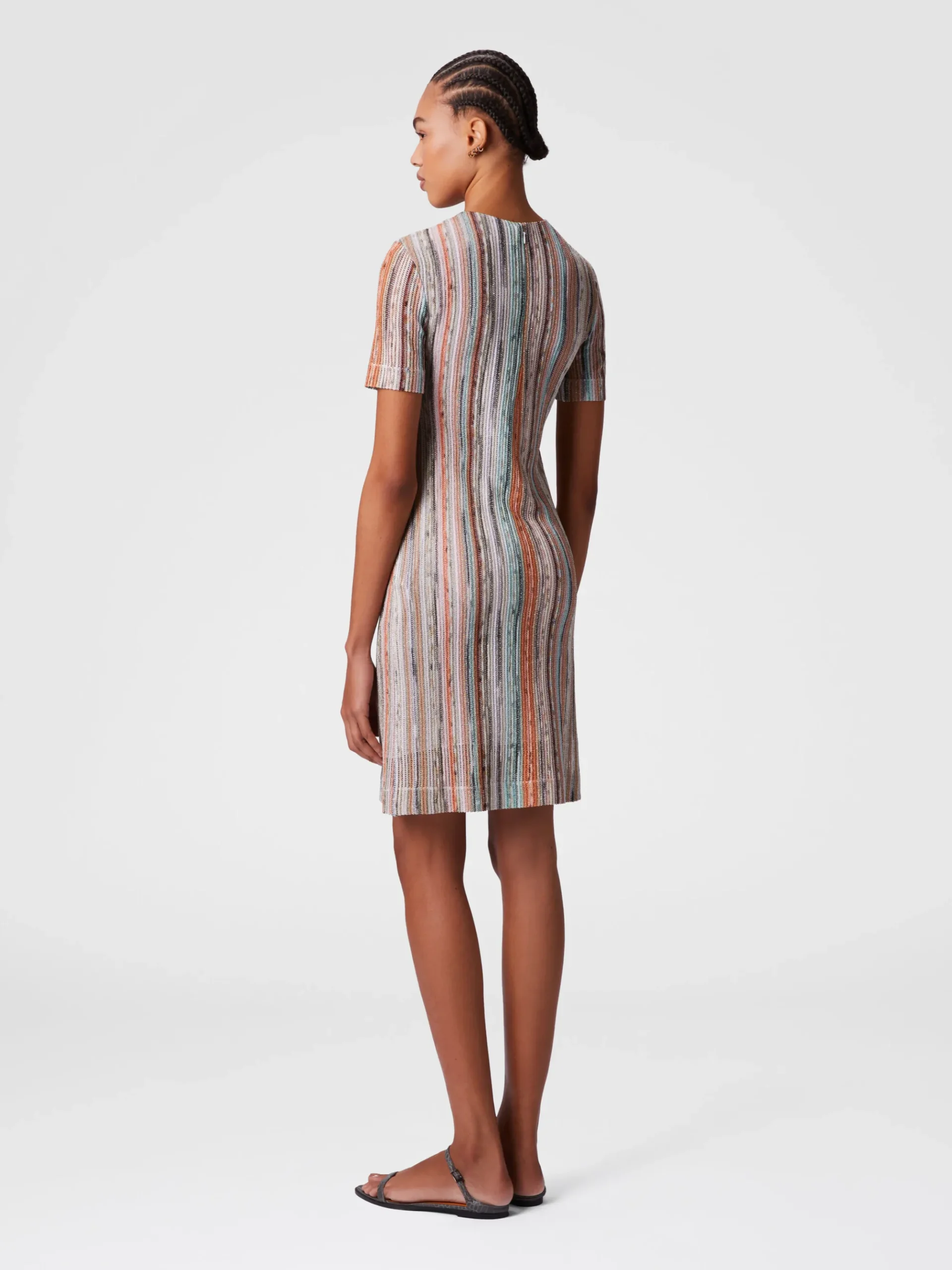 Mini-robe à manches courtes en viscose flammée lamée rayée