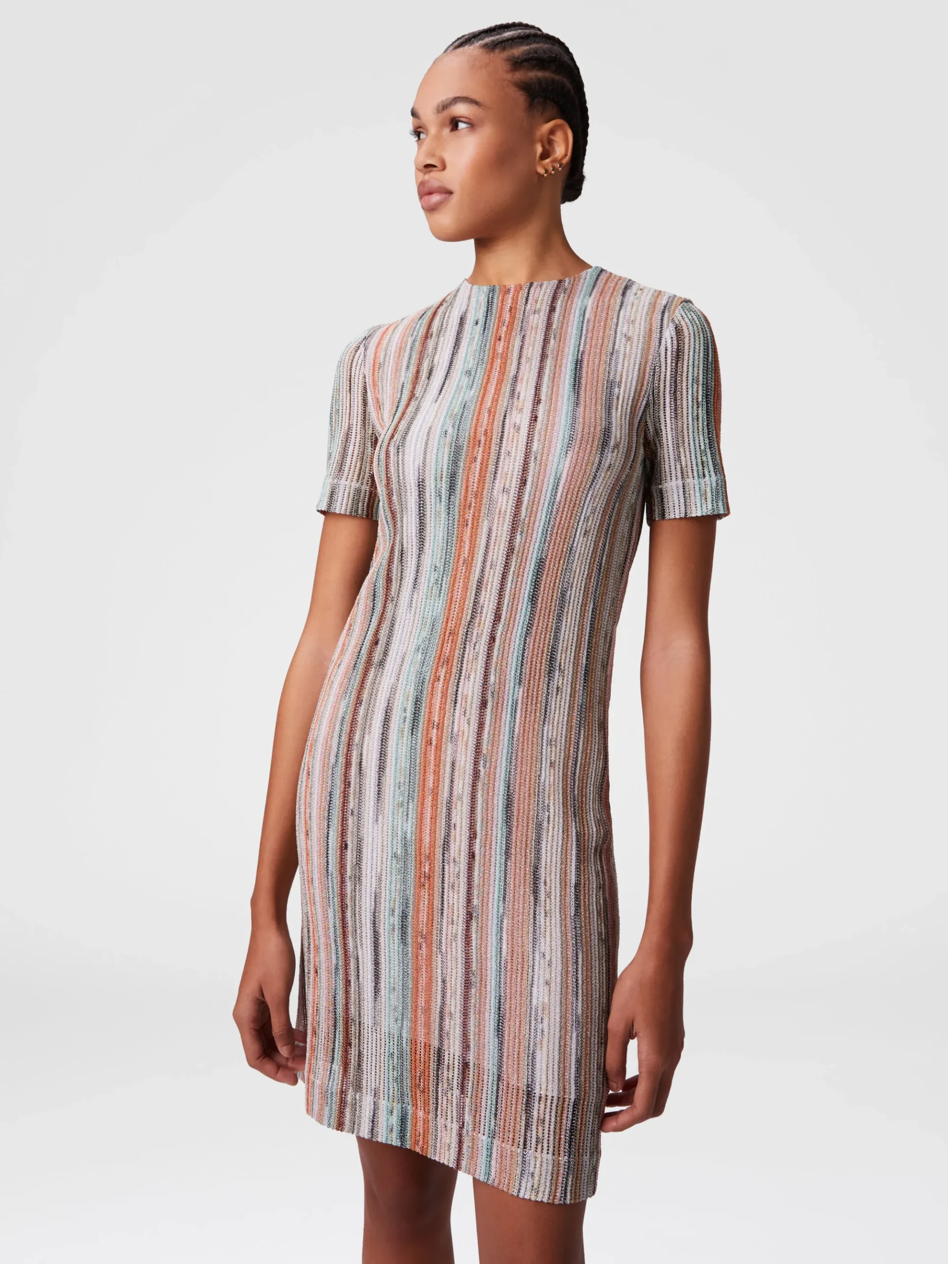 Mini-robe à manches courtes en viscose flammée lamée rayée