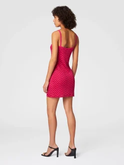 Mini-robe sans manches à chevrons ton sur ton