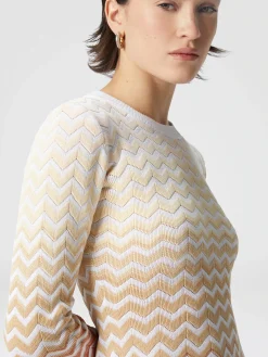 Mini-robe évasée à motif chevron dégradé