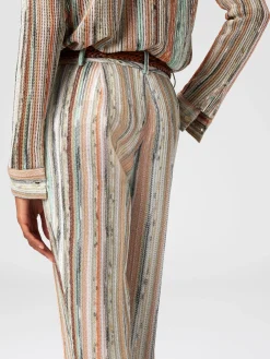 Pantalon classique en viscose flammée lamée rayée avec ourlet court