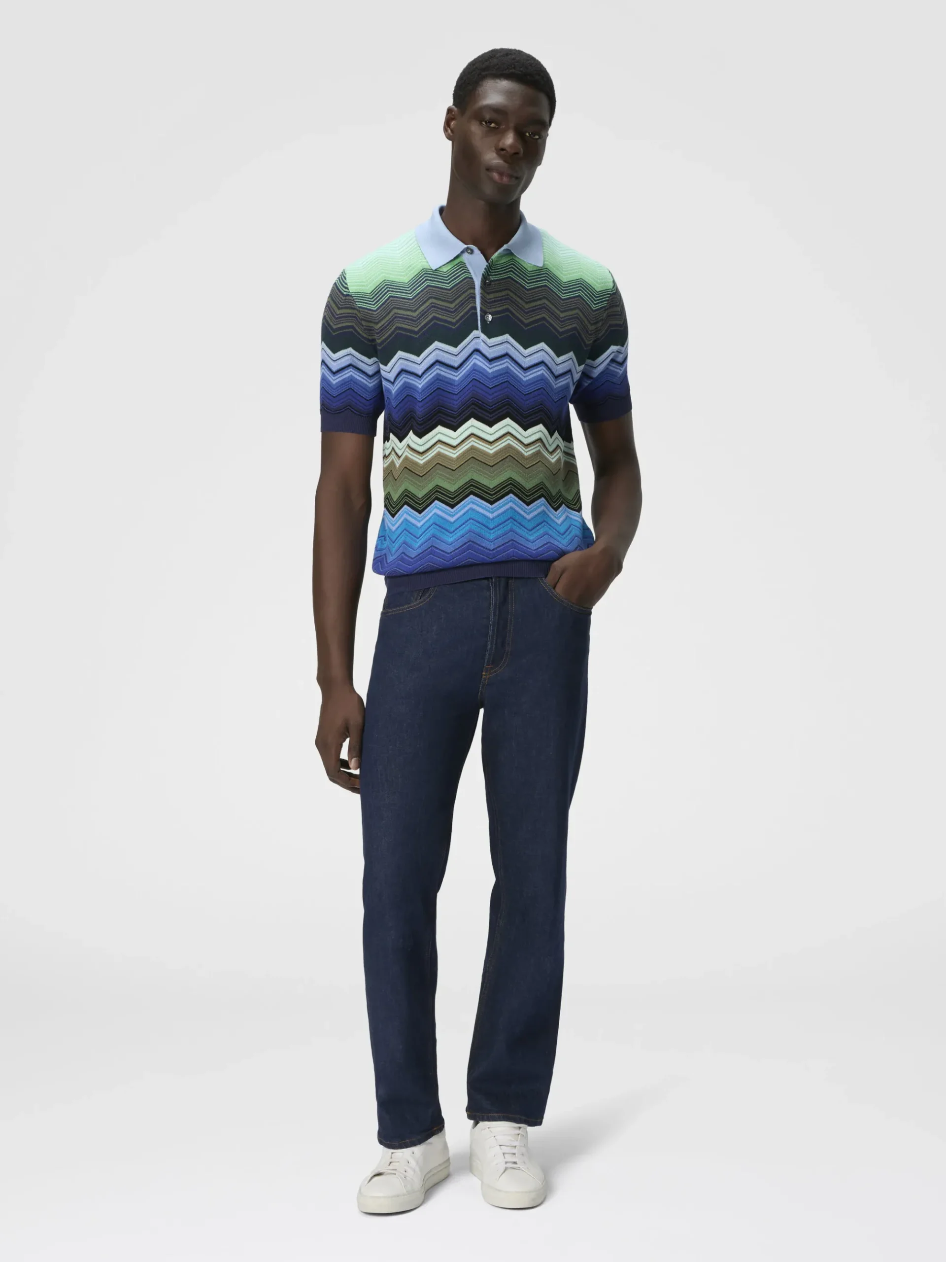 Polo en maille de coton zig zag avec passepoil contrasté