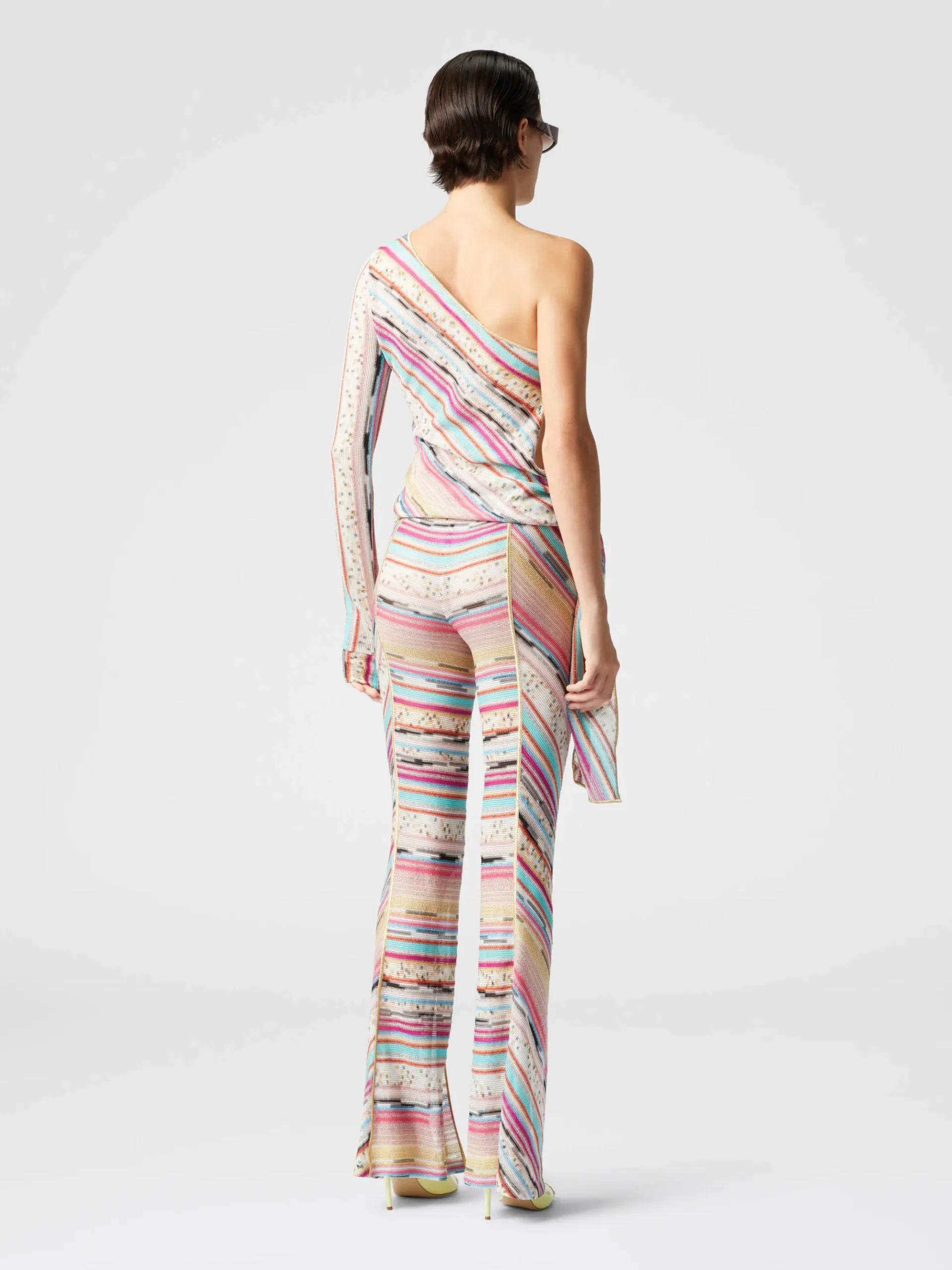 Pull asymétrique noué sur le côté en viscose lamée flammée