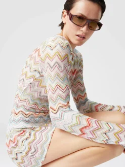 Robe courte couvrante avec zig zag lamé 3D