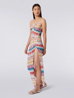 Robe de plage longue en crochet à motif ondulé