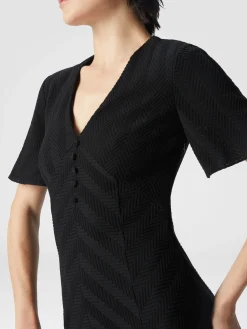 Robe longue en coton et viscose zigzag avec ourlet évasé