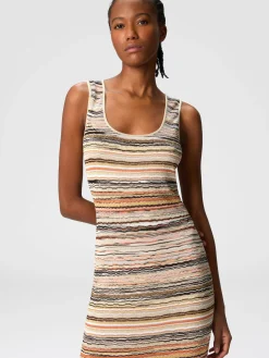 Robe longue en viscose lamée à motif vague