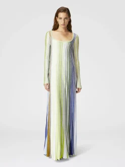 Robe longue partielle rayée à sequins et manches longues