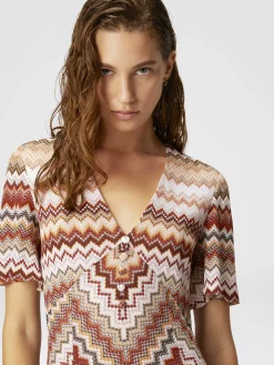 Robe longue évasée à motif zigzag dentelé lamé