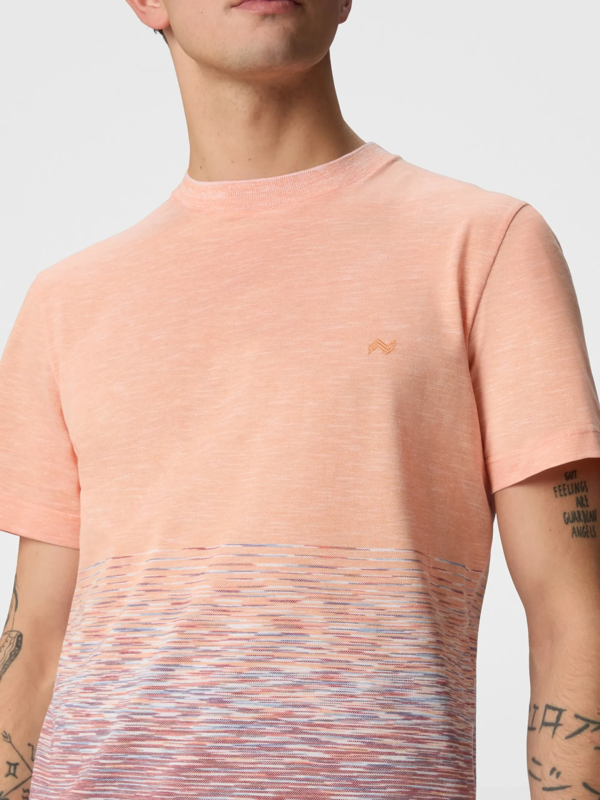 T-shirt à col rond en coton flammé et lin avec broderie en zigzag