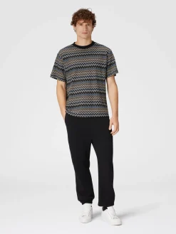 T-shirt avec motif zigzag et logo au dos