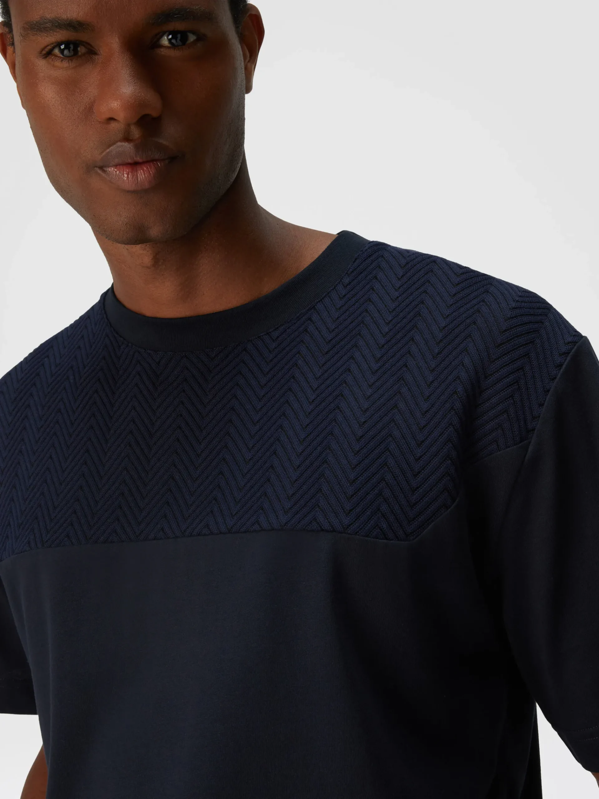 T-shirt en jersey de coton avec empiècement en zigzag